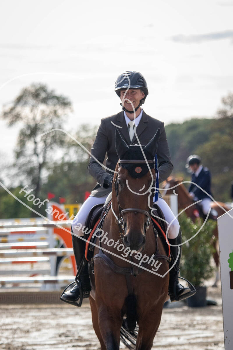 bouferterhaff-jumping-119-standard-1cn7h8.jpg