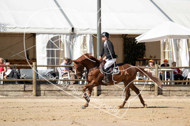 bouferterhaff-jumping-12-standard-q7nu32.jpg