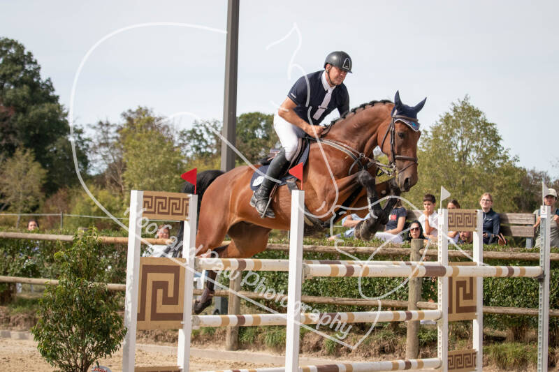 bouferterhaff-jumping-124-standard-aj5mnf.jpg