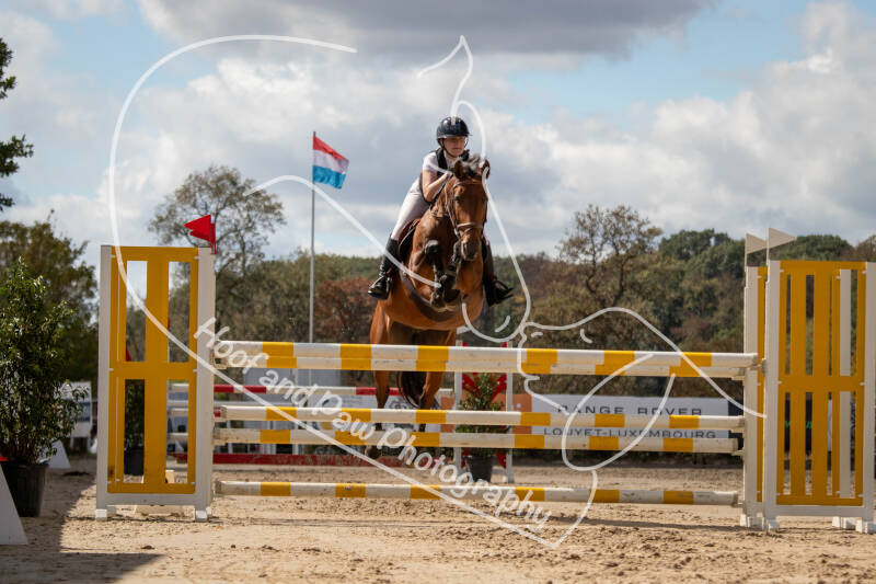 bouferterhaff-jumping-131-standard.jpg