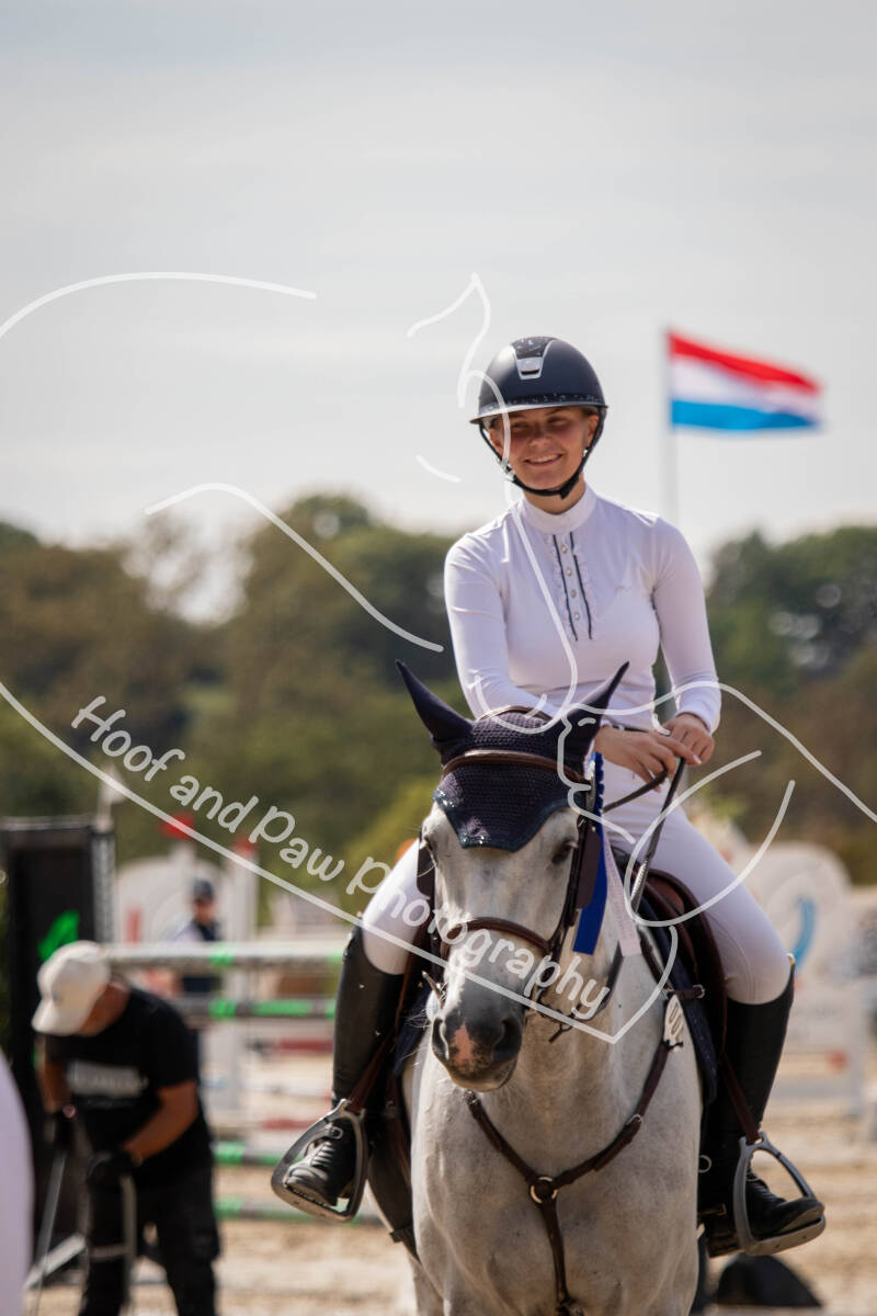 bouferterhaff-jumping-137-standard-5ltuc2.jpg