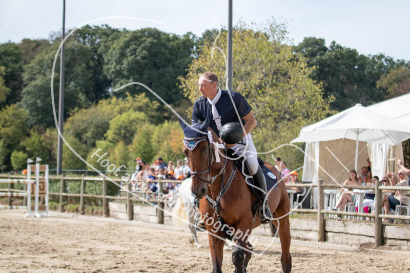 bouferterhaff-jumping-142-standard-wxv6d1.jpg