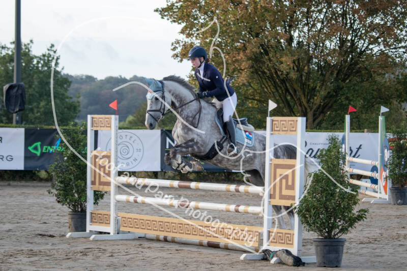 bouferterhaff-jumping-15-standard-p924nx.jpg