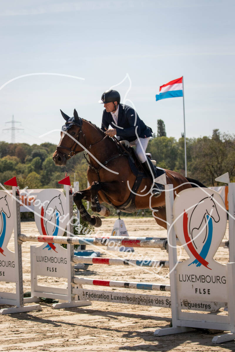 bouferterhaff-jumping-20-standard-0t15hf.jpg