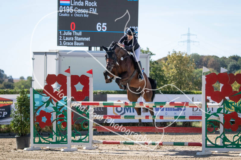 bouferterhaff-jumping-21-standard-o58g7w.jpg