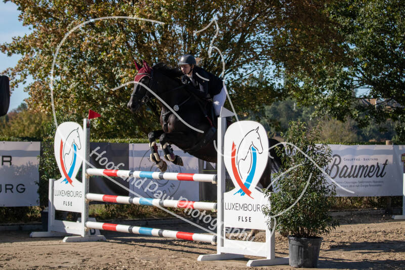bouferterhaff-jumping-21-standard-oyivvs.jpg