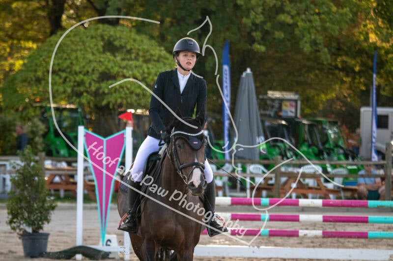 bouferterhaff-jumping-21-standard-s7m0us.jpg