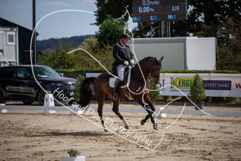 bouferterhaff-jumping-24-standard-mf54i4.jpg