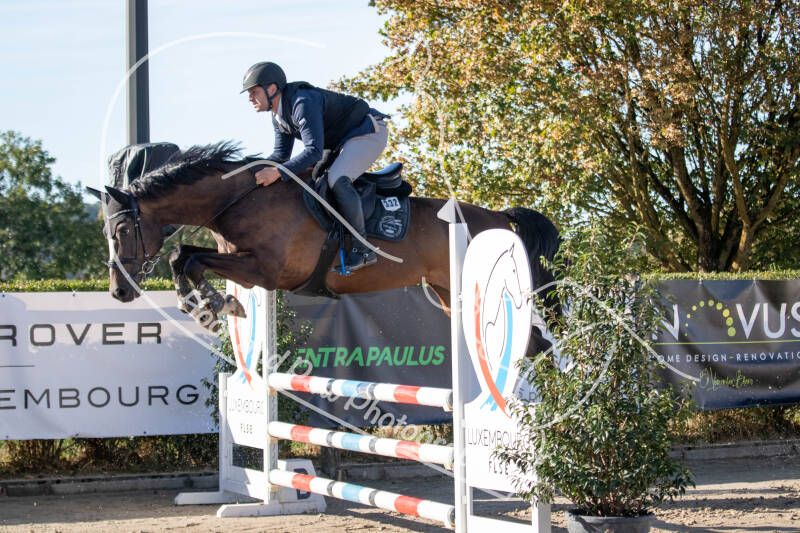 bouferterhaff-jumping-25-standard-4khtd8.jpg