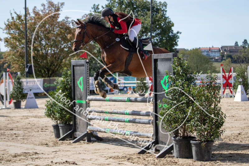 bouferterhaff-jumping-26-standard-z8cmue.jpg