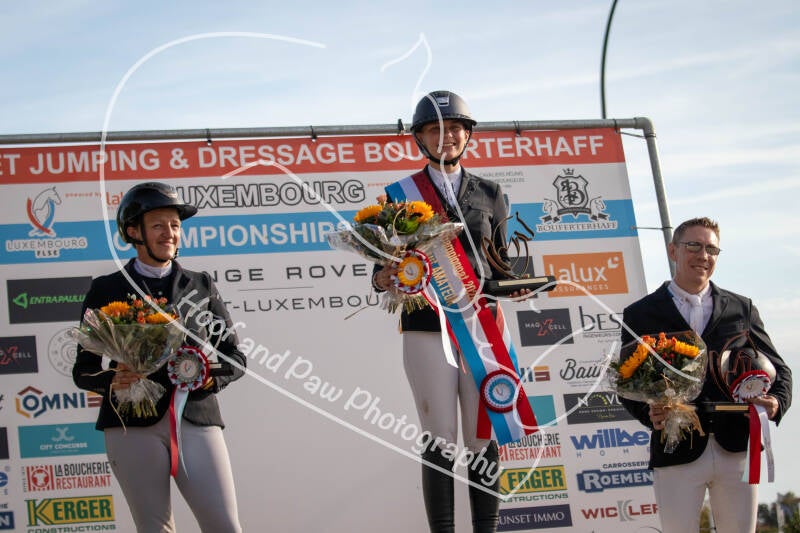 bouferterhaff-jumping-28-standard-h70mjf.jpg