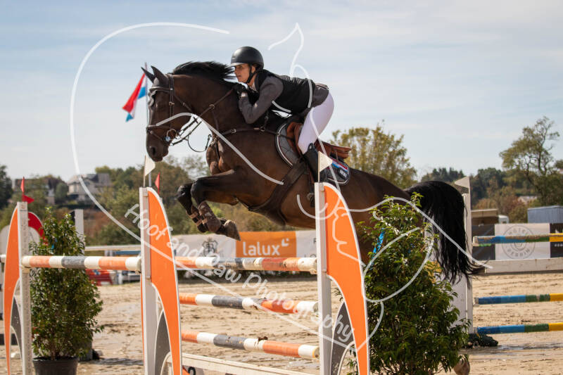bouferterhaff-jumping-28-standard-vn2s5y.jpg