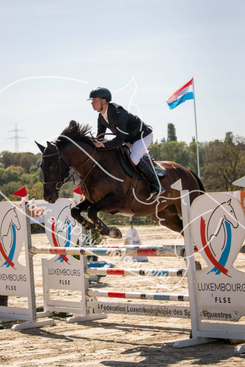 bouferterhaff-jumping-30-standard-8veyiu.jpg