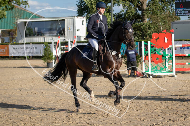 bouferterhaff-jumping-30-standard-l6bueq.jpg