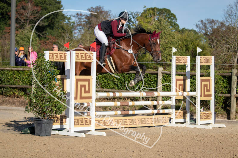 bouferterhaff-jumping-31-standard-o5ojk9.jpg