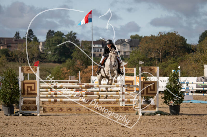 bouferterhaff-jumping-34-standard-kw3x7k.jpg
