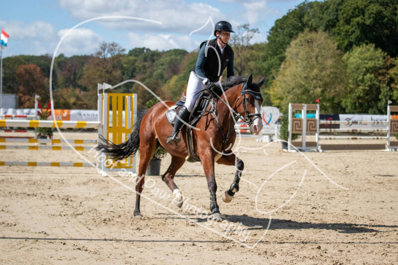 bouferterhaff-jumping-39-standard.jpg