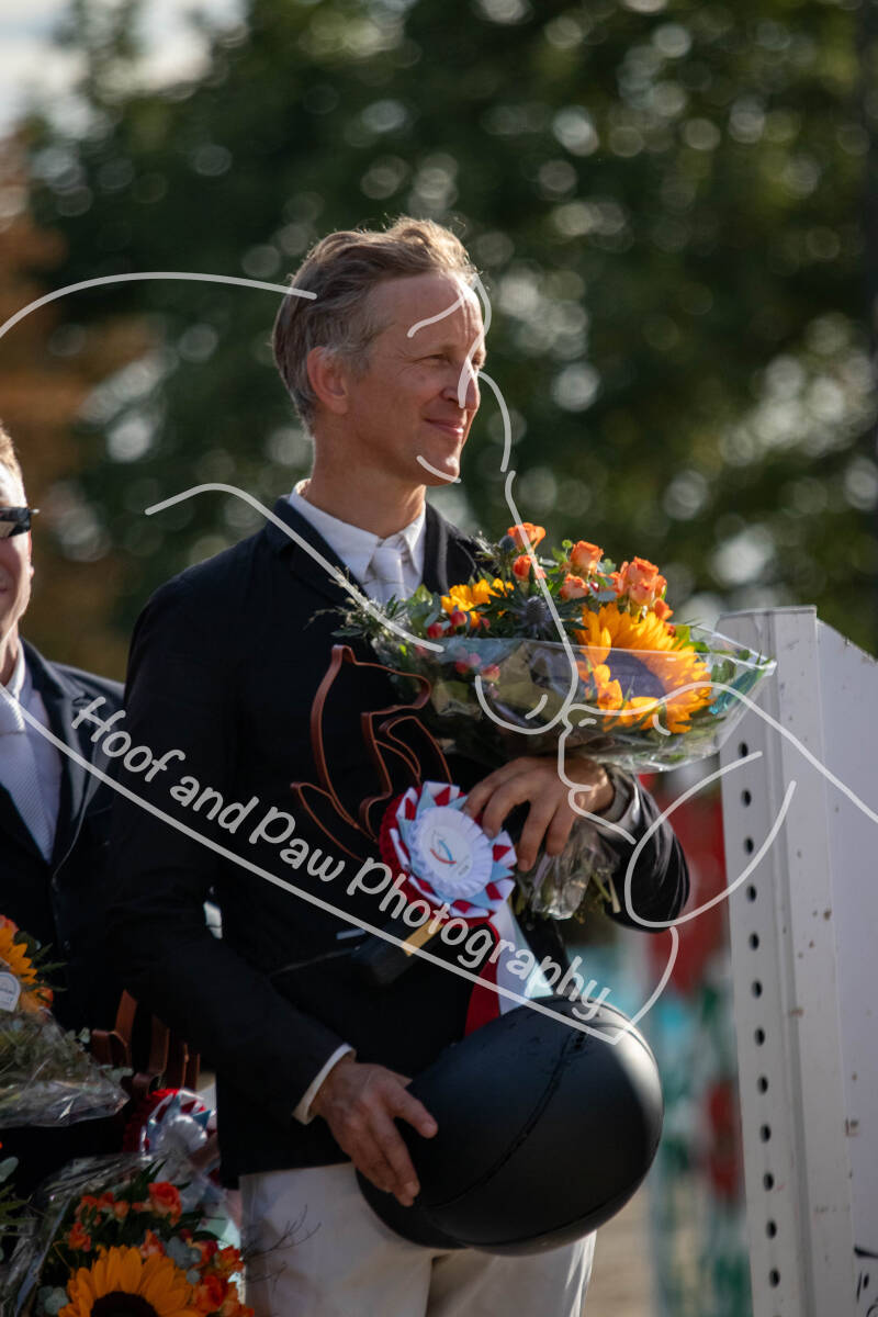 bouferterhaff-jumping-41-standard-a22hzd.jpg