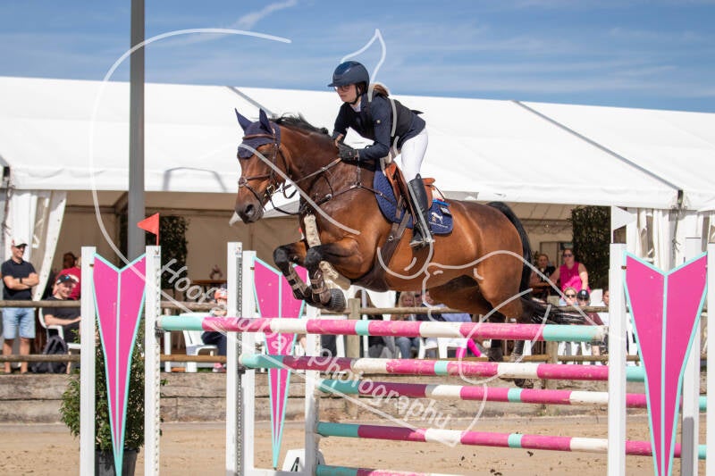 bouferterhaff-jumping-42-standard-7peb9i.jpg