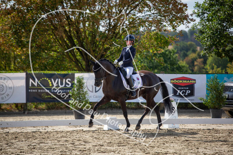 bouferterhaff-jumping-42-standard-azcxkp.jpg