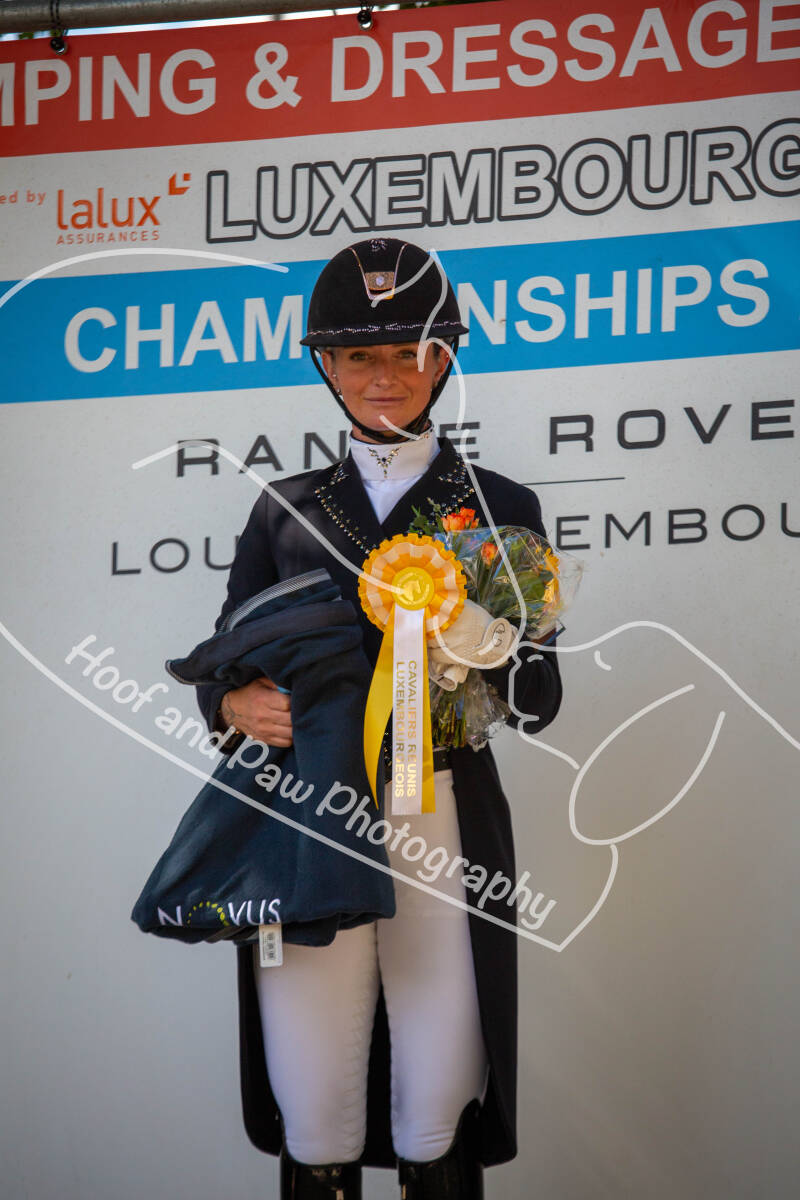 bouferterhaff-jumping-44-standard-ky1my7.jpg