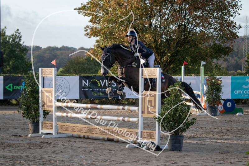 bouferterhaff-jumping-44-standard-o5w2hc.jpg