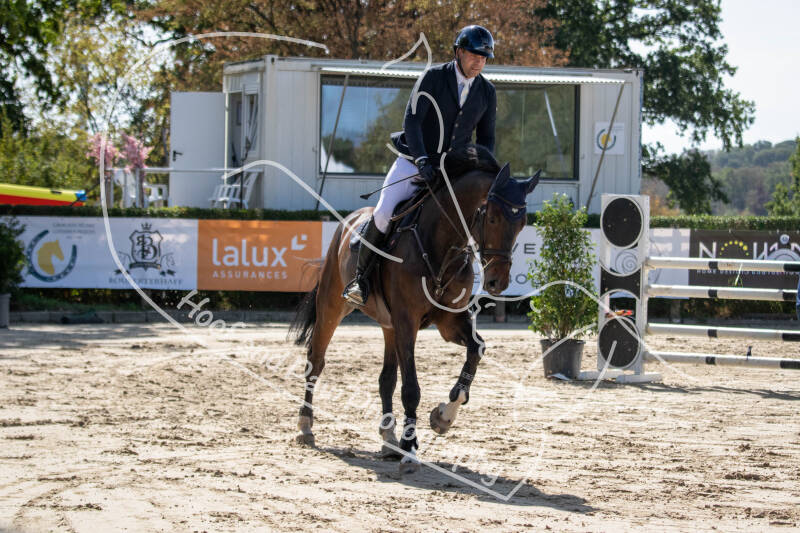 bouferterhaff-jumping-47-standard-p9fkwt.jpg