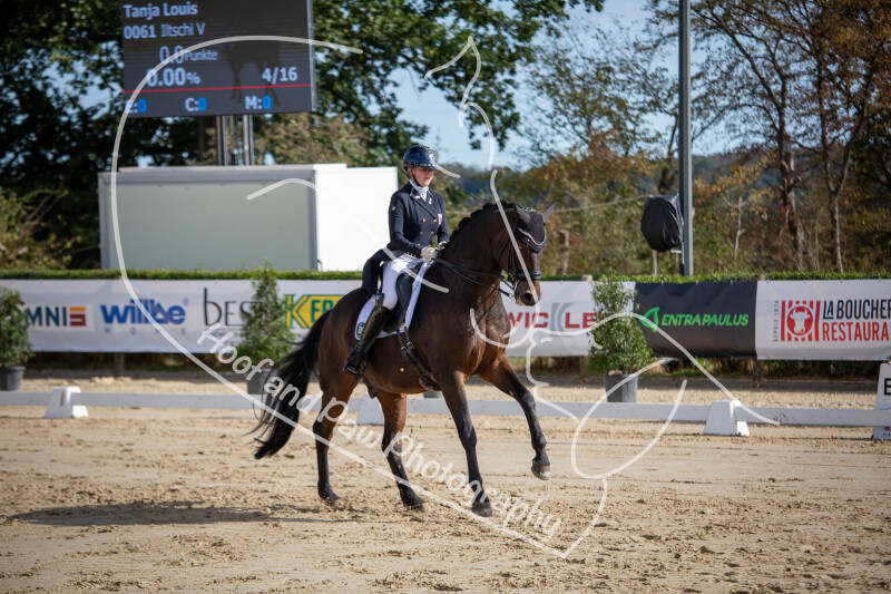 bouferterhaff-jumping-49-standard-chdflg.jpg