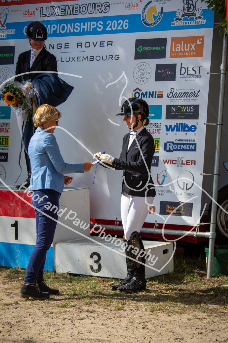 bouferterhaff-jumping-53-standard-6s7psf.jpg
