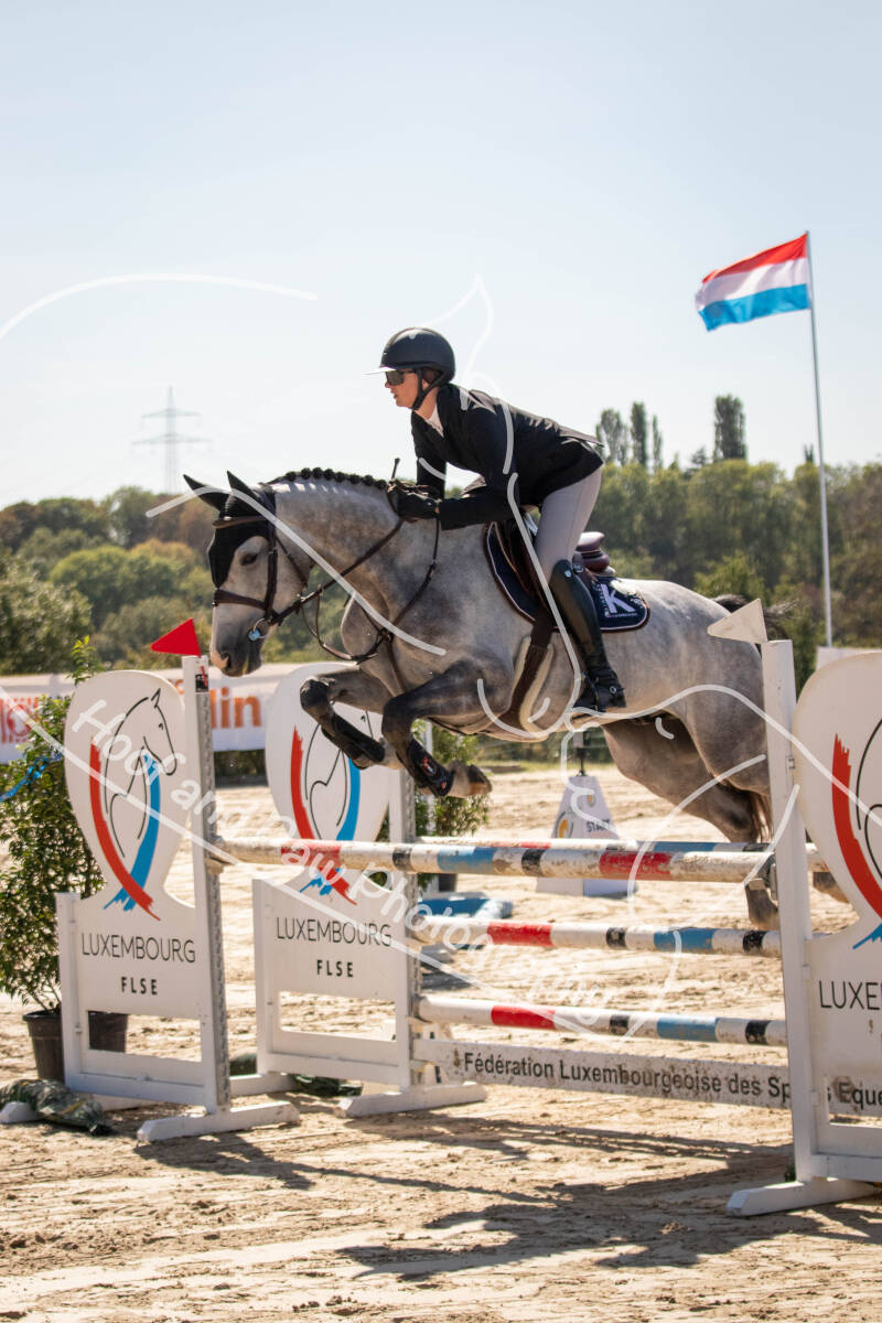 bouferterhaff-jumping-53-standard-k08pk6.jpg
