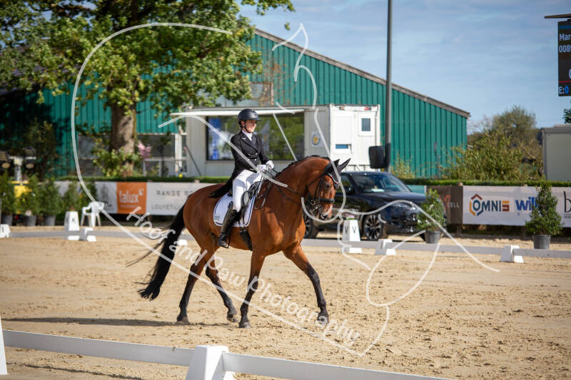 bouferterhaff-jumping-54-standard-y4nyfb.jpg