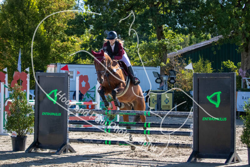 bouferterhaff-jumping-57-standard-f04dd6.jpg