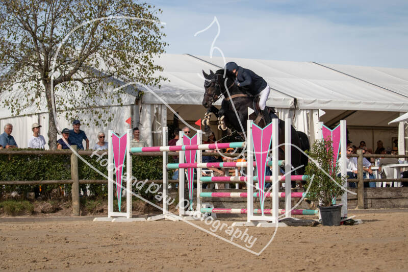 bouferterhaff-jumping-58-standard-r3ki7h.jpg
