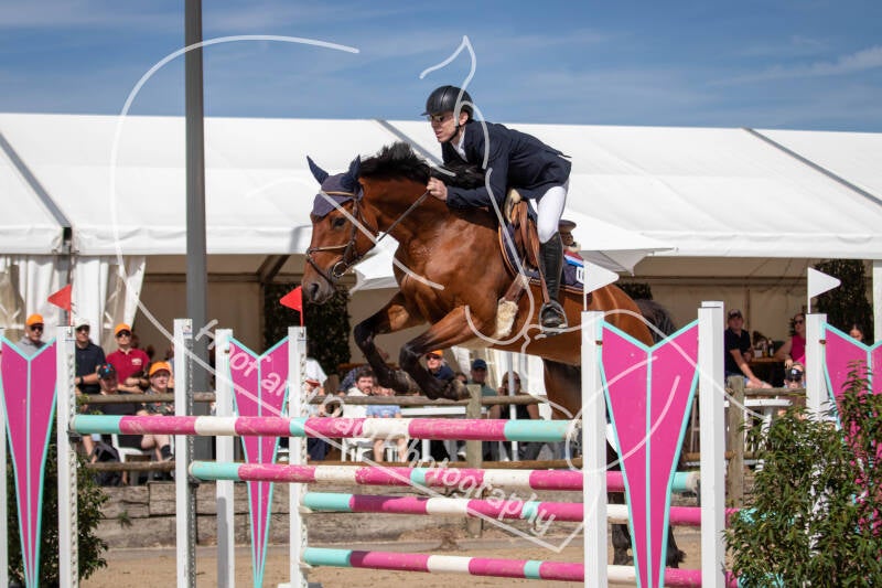 bouferterhaff-jumping-59-standard-eo50qs.jpg