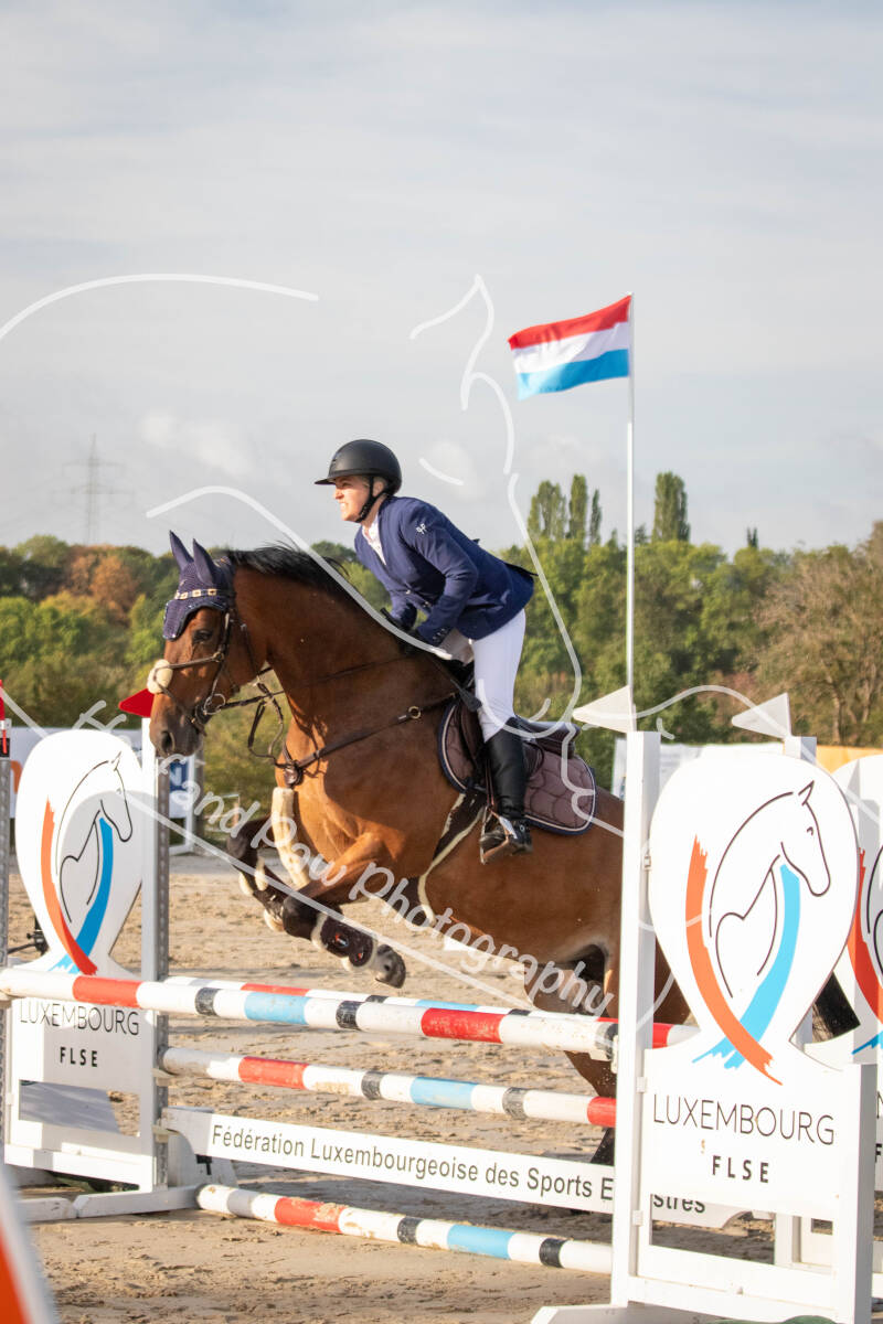 bouferterhaff-jumping-59-standard-nz7ew3.jpg