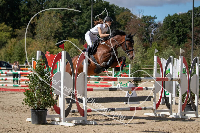 bouferterhaff-jumping-66-standard.jpg