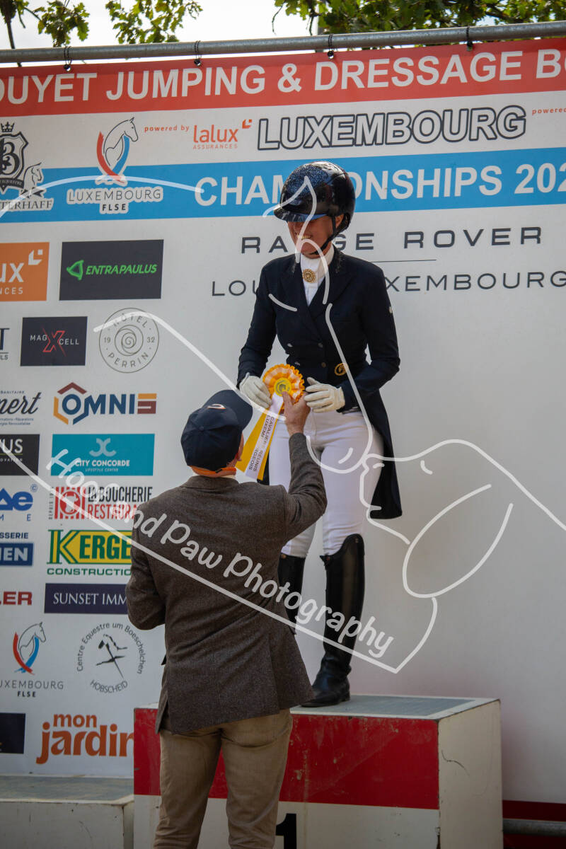 bouferterhaff-jumping-71-standard-nq7wk6.jpg