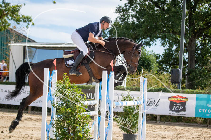 bouferterhaff-jumping-72-standard-ykftlz.jpg