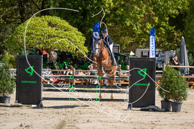 bouferterhaff-jumping-76-standard-6ngmuf.jpg