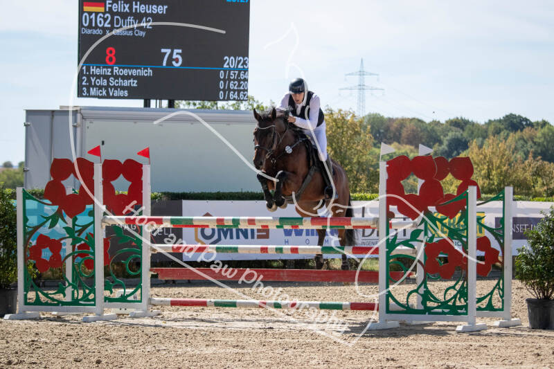 bouferterhaff-jumping-80-standard-q9ggo5.jpg