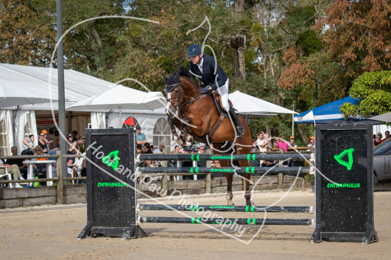bouferterhaff-jumping-83-standard-mdodbq.jpg