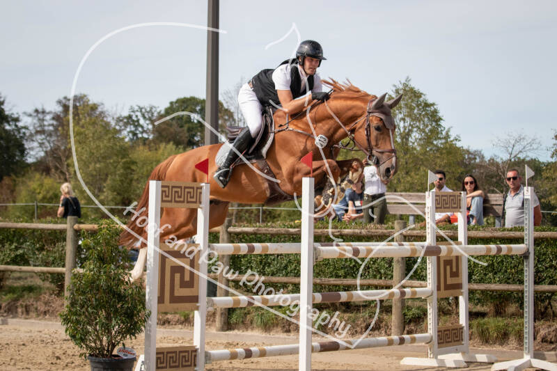 bouferterhaff-jumping-89-standard-8a65gd.jpg