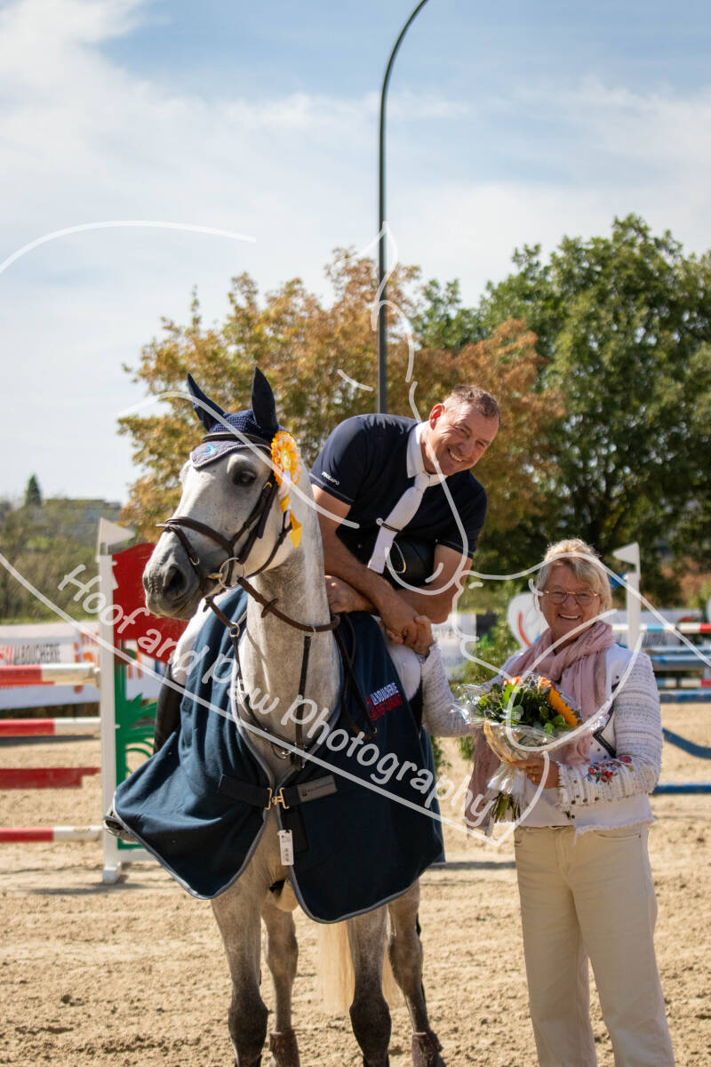 bouferterhaff-jumping-89-standard-xydbst.jpg