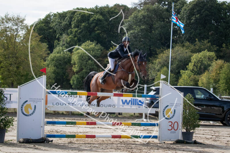 bouferterhaff-jumping-92-standard-ysc54c.jpg