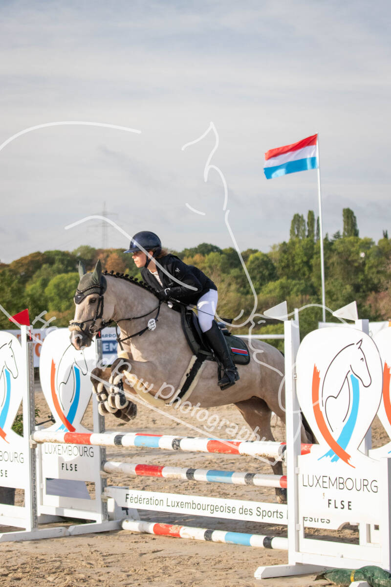 bouferterhaff-jumping-99-standard-7l1bkw.jpg