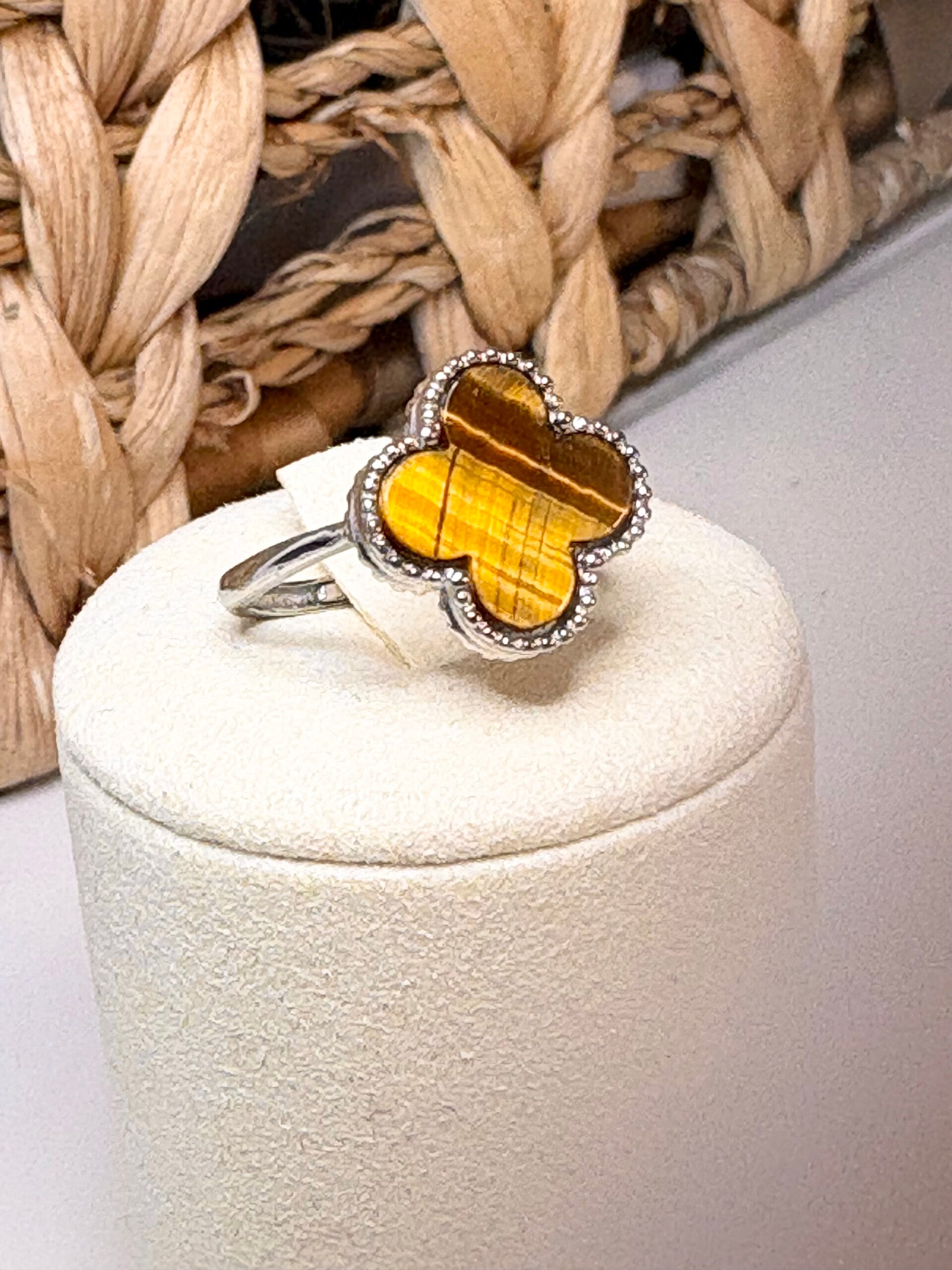 Tigers eye clover ring - Adjustable