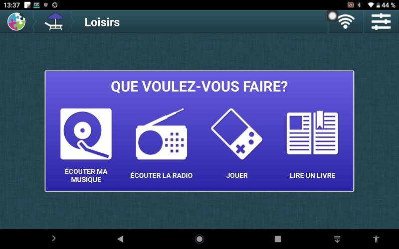 Dans la partie Loisirs des tablettes Seniors Numériques, écoutez de la musique ou la radio, jouer à des jeux ou lisez un livre téléchargé gratuitement. Un vrai plaisir !