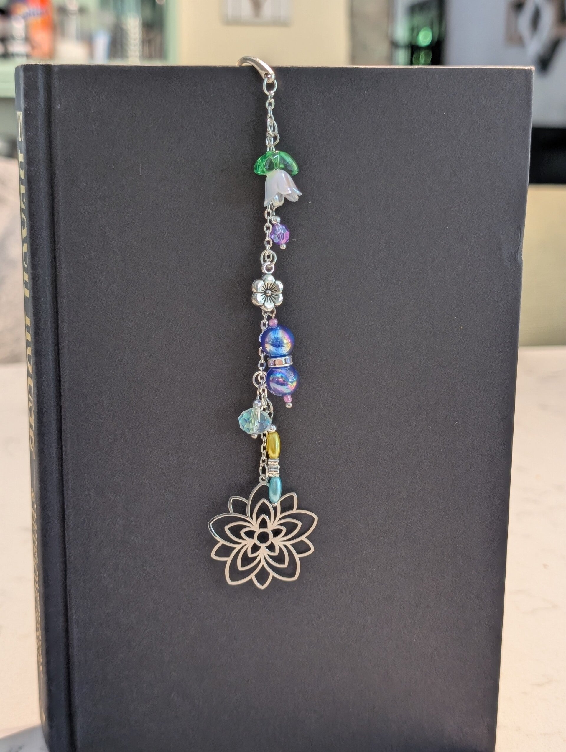 Bookmark - Flower Charm