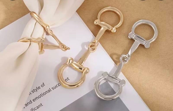 SNAFFLE BIT SCARF RINGS