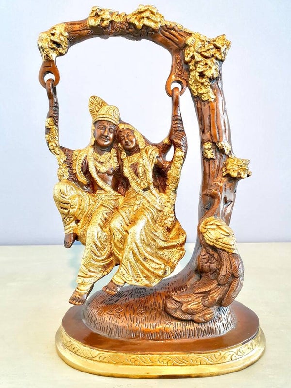 Radha Krishna op schommel 27 cm